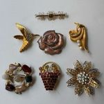Lot Of 7 Various Gold Tone Embellished Vintage Brooches Costume Gems Working Pin Photo 0
