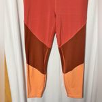 GapFIT Eclipse High Waist Color Block 7/8 Leggings Size Medium Photo 3