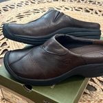 Keen  Concord Mule Women's 8 Cascade Brown Stitch Pebbled Clog Shoe 1009327 Photo 0