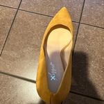 X-Appeal  Yellow Mustard Suede Heels Sz 7.5 3 Inch Heels. Photo 7