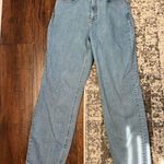 ASOS Women’s Straight Light Wash Jeans size 26/28 P Photo 0