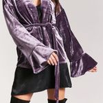 Forever 21 NWOT Velvet robe style tie top Size Small Photo 7