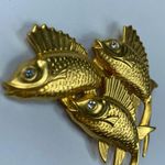 Premier Designs Womens Three Fish Brooch Fins Rhinestone Eyes Textured Details Photo 5