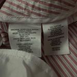 Jones New York Jones NY pink pinstripe seersucker capri pants Photo 5