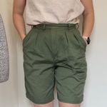 Vintage High Rise pleated Shorts in army earthy green Size 4 Photo 4