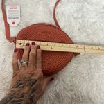 Women's Round Woven Bag Photo 6