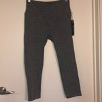 Zobha 🆕  Capri Leggings Photo 2