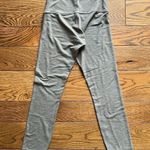 Lululemon mid-Rise Pant 28" — Color Heather Medium Grey size 6 C15 Photo 4