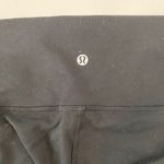 Lululemon Black High Rise Leggings Size 6 | Yoga Pants Athleisure Activewear Photo 2