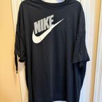 Nike Women’s  Shirt Photo 0