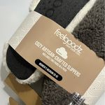 Feelgoodz • NWT Women's Slipper Socks Two Pack Gray Size 8 Photo 4