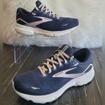 Brooks  Ghost 15 Shoes Women's Size 8.5 Photo 0