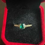 Ladies Gorgeous Golden with Faux Emerald Gemstone Ring Size 8 Gold Photo 0