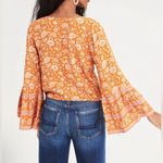 American Eagle Viscose Floral V-Neck Cropped Hem Bell Sleeves Boho Top Size XS Photo 1