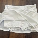Lululemon  White Play Off The Pleats Skirt 13" Size 8 Photo 3
