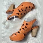 Jeffrey Campbell  Church Orange Heels Size 7.5M Photo 5