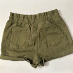 Love Tree  Shorts Photo 3