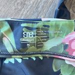 ALBION FIT FINAL PRICE Albion Swimsuit Top Photo 4