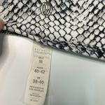 Balance Collection Women's Black and White Sleeveless sport crop Top Photo 4