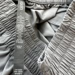 Vuori  Villa Shorts 3" Running High Waist Relaxed Pull On Gym Athletic Gray Large Photo 2