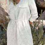 Athleta  Zuma Women’s Shirt Dress XL Beige Snakeskin Button Front Athleisure Photo 0