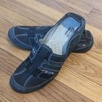 Clarks Clark’s Black Slip On Shoes 7.5 Photo 0