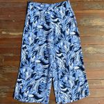 Lilly Pulitzer  Avery Crop Navy Floral Wide Leg Pull
On Pants - Sz 4 💛🎀 Photo 7