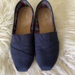 Toms  shoes size 7W in excellent condition very light perfect for summer days Photo 1
