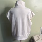 Cream Sleeveless Half Photo 10