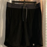 Avalanche  Size L Black Skirt Photo 0
