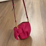 Loewe  magenta elephant leather crossbody bag Photo 1