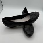 Baretraps  Women’s Black Leather Flats Size 8M Photo 0