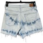 American Eagle SZ 6 Mom Jean Shorts Highest-Rise Tie-Dye Frayed Hems Light Wash Photo 2