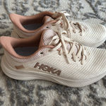 Hoka  Tennis Shoes  Photo 0