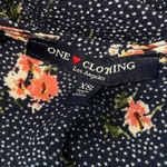 One Clothing  XS Blue Dots Floral Top Tie Side Photo 2