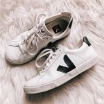 VEJA Esplar Sneakers in Black & White Photo 0