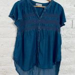 Knox Rose XS Blouse Short Flutter Sleeve Smocked V Neck Blue Chambray Size L Photo 2