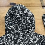 Tommy Hilfiger Tommy Hilfeger Sport Women’s Full Zip Black Camo Hooded Windbreaker Size Large Photo 9