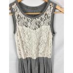 Finn and Clover Lace Front Sleeveless Blouse Size Medium Photo 2