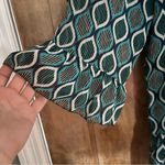 Kensie Kenzie Blouse 100% Soft Poly Crew Neck 3/4 Bell Sleeves. Size Small NWT Photo 3