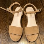 Forever 21 brown Platform Sandals - size 6 - Worn once Photo 2