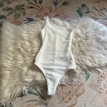 Show Me Your Mumu Uno One Shoulder Bodysuit In White Photo 2