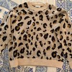 Vestique Leopard Sweater Photo 0