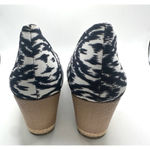 Giani Bernini navy & White Wedge Shoes Size 6M Photo 4
