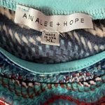 Annalee + Hope Colorful top-goes with everything Photo 1