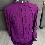 Simply Vera VERA WANG Purple V-Neck Blouse Size Medium Photo 6