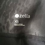 Zella Black Shiny Embossed Print High Waisted Athletic Workout Leggings Photo 11