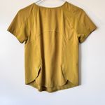 Lululemon Lightweight Stretch Run Short Sleeve Shirt Auric Gold Size 4 Photo 4