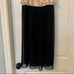 Forever 21 - Adorable Flowy Dress With Flower Detail - In great condition! π€ Photo 1