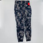 Spanx Blackwash Camo Stretch Twill Cargo Jogger Pants Size M 8/10 NWT Photo 2